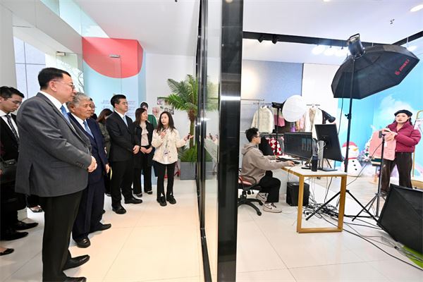 （有片+多圖）陳國基續訪大灣區城市　肯定惠州港資企業發展成就