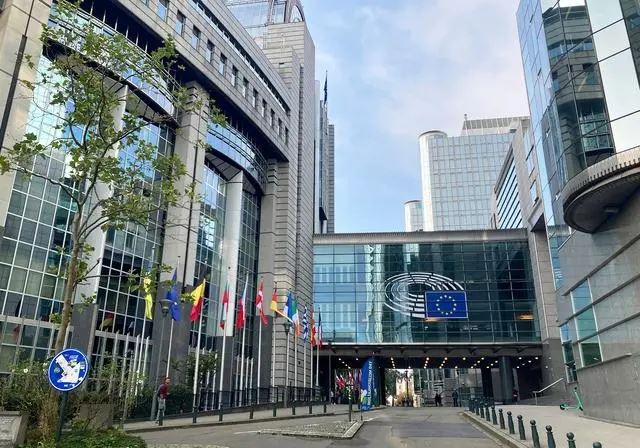波兰防长最新表态：正在为可能与俄发生战争作准备